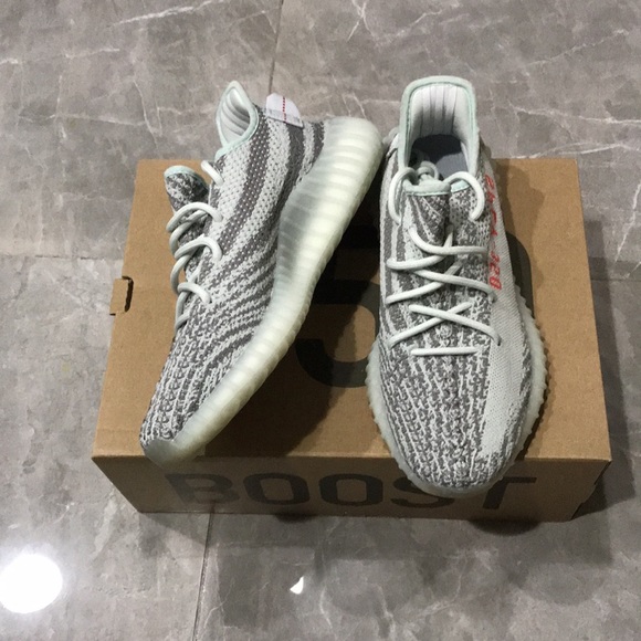 Yeezy Boost 350 V2